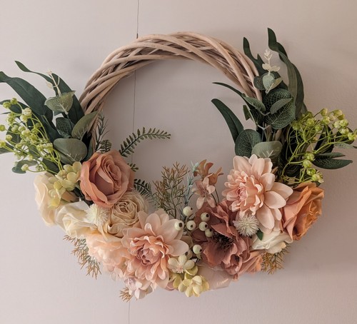 Artificial flower wreath - artificial,